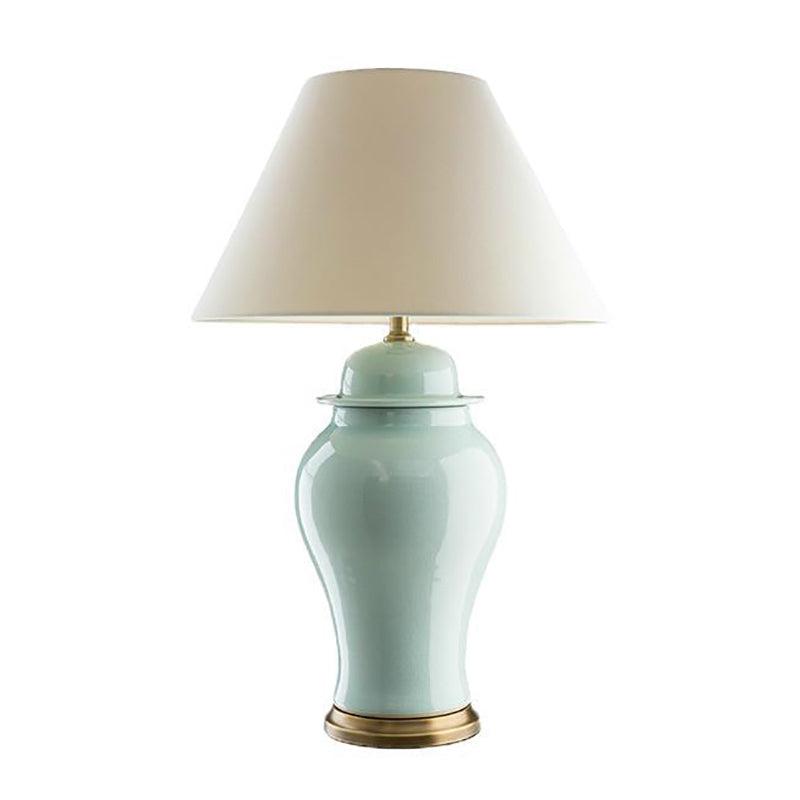 Traditional Vase Table Lamp