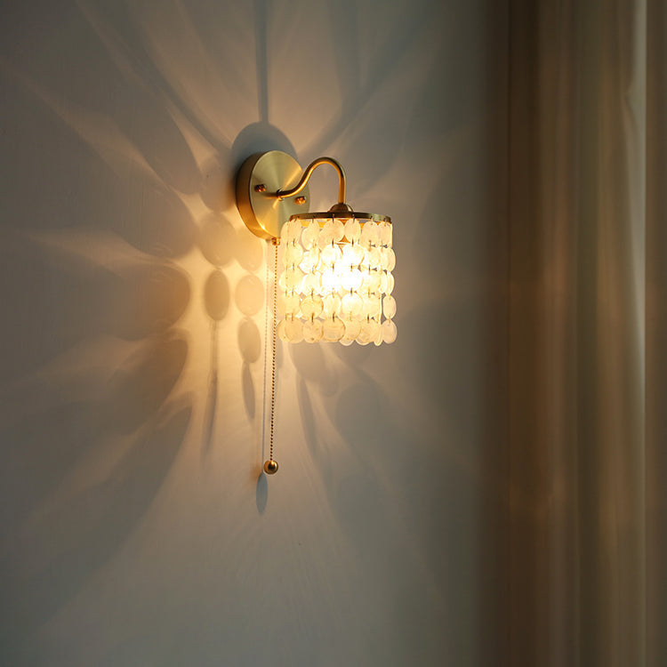 Round Shell Crystal Iron Frame 1-Light Wall Sconce Lamp