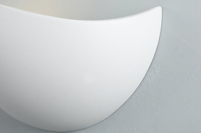 Minimalist Half Round Aluminum LED Wall Sconce Lamp