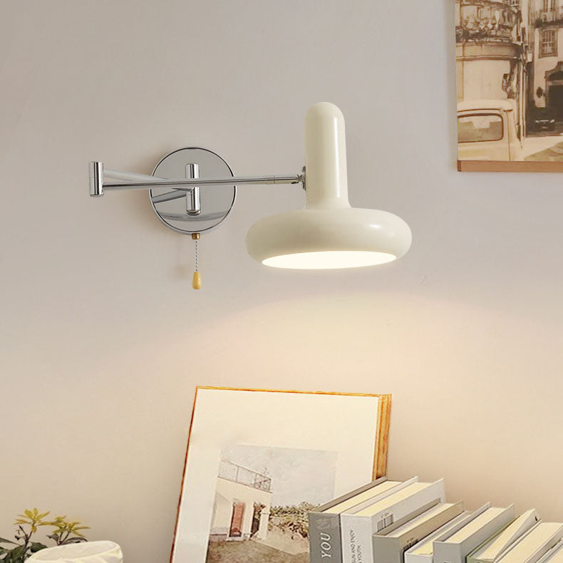 Simplicity Wrought Iron Disc 1-Light Wall Sconce Lamp