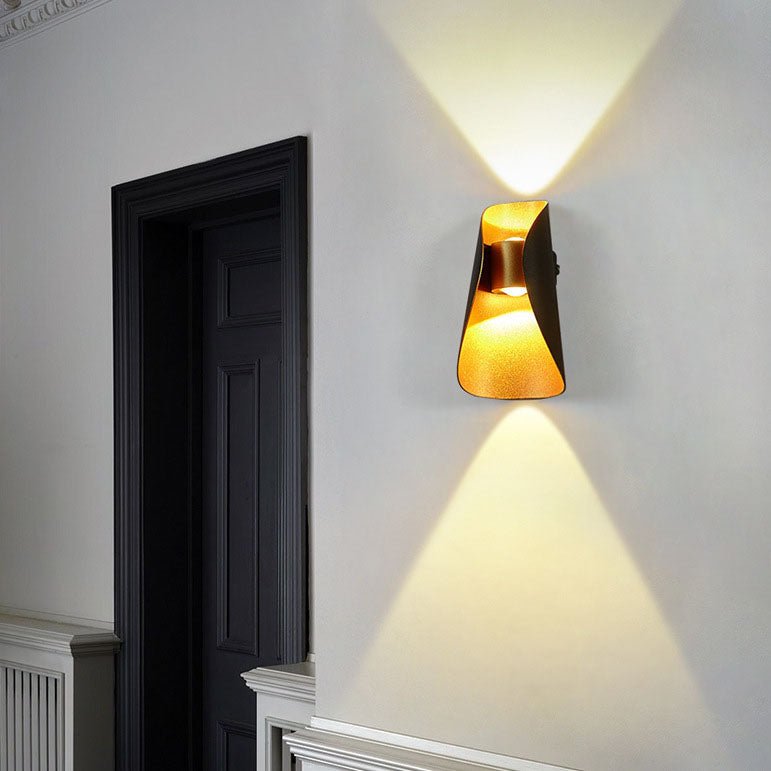 Shape Outdoor Patio Balcony Waterproof LED Wall Sconce Lamp