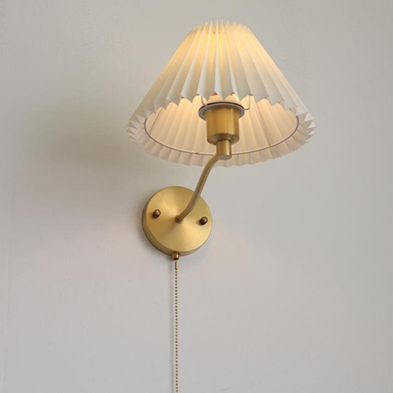European Light Pleated Brass 1-Light Wall Sconce Lamp