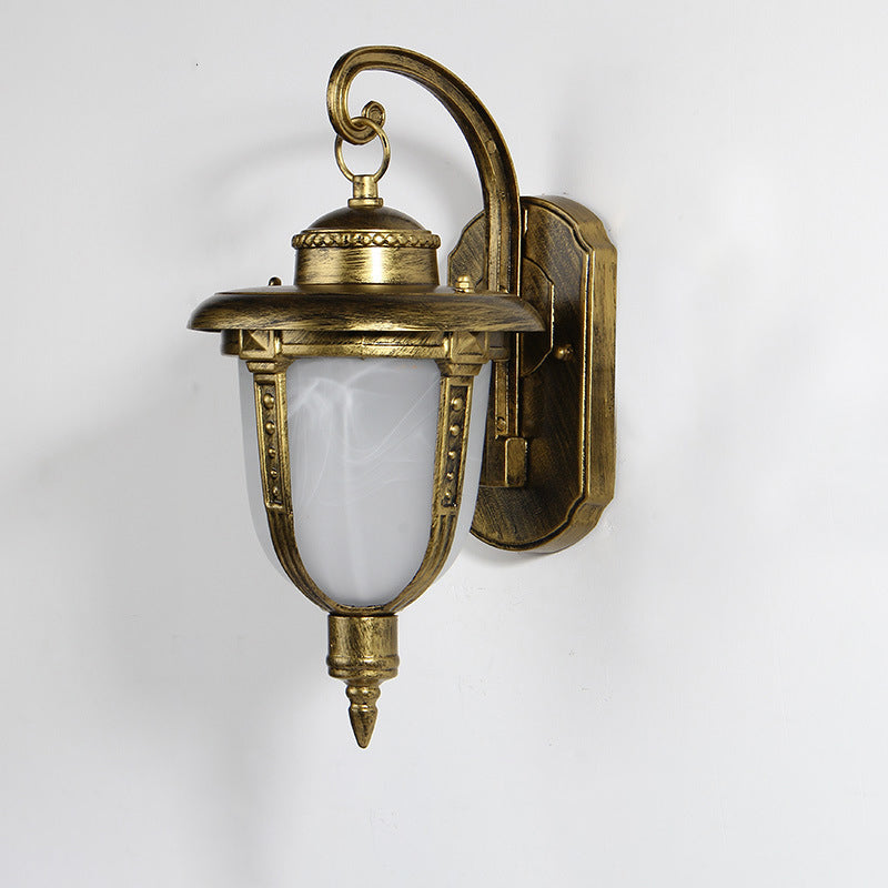 Aluminum 1-Light Outdoor Wall Sconce Garden & Balcony
