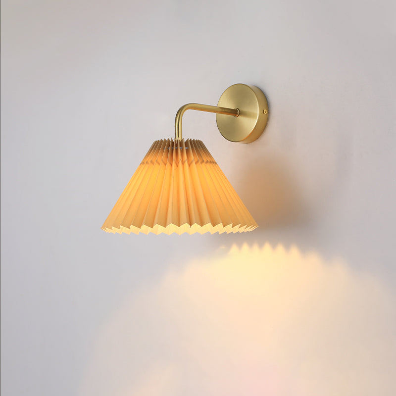 Round Pleated Iron Fabric 1-Light Wall Sconce Lamp
