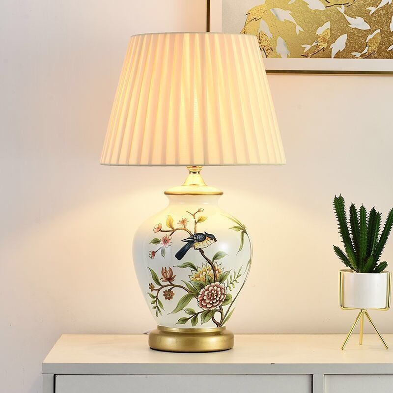 Traditional Ceramic Vase Table Lamp