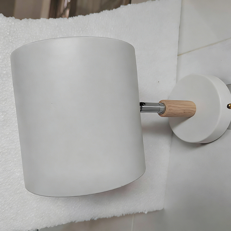 Nordic Wall Light