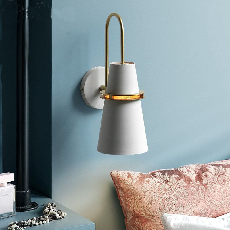 Scandinavian Horn Iron 1-Light Wall Sconce Lamp