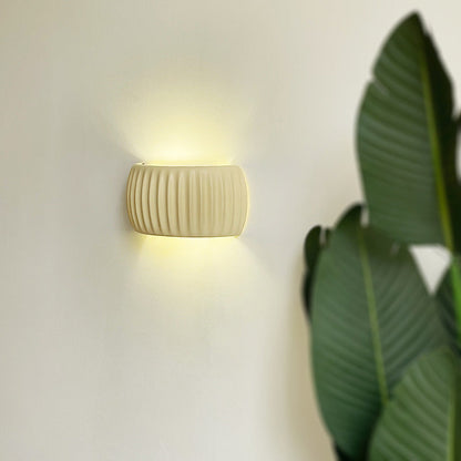 Cream Resin Semi-circular Shade 2-Light Wall Sconce Lamp