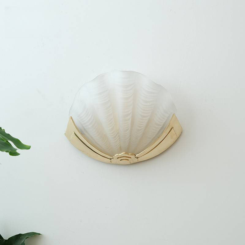 Modern Art Deco Shell Brass Glass 1-Light Wall Sconce Lamp