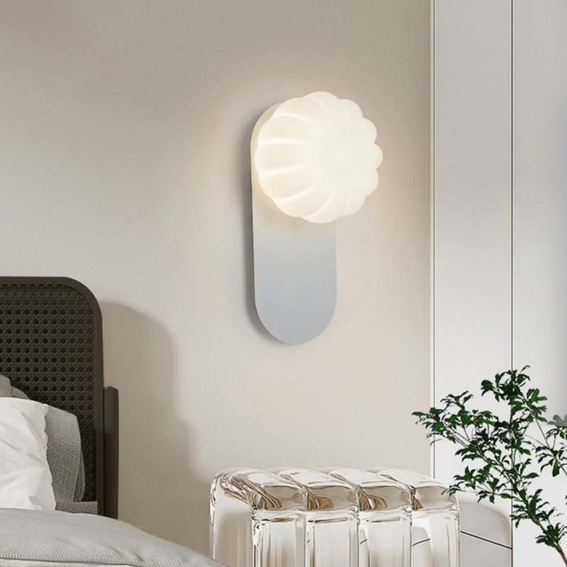 Simplicity PE Pumpkin Shape Iron 1-Light Wall Sconce Lamp
