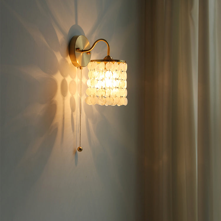 Round Shell Crystal Iron Frame 1-Light Wall Sconce Lamp