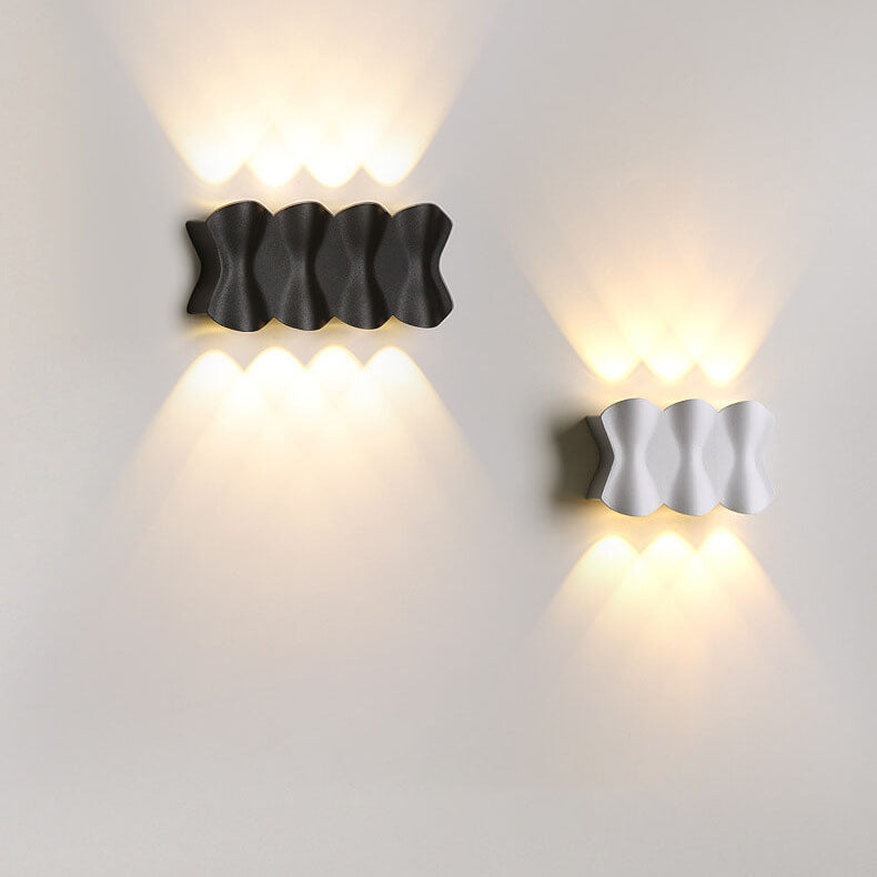 Simplicity Wave Aluminum LED Outdoor Wall Sconce Lamp