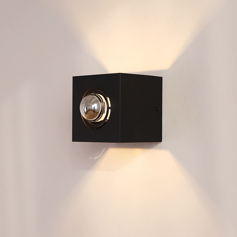 Modern Minimalist Square Iron 1-Light Wall Sconce Lamp