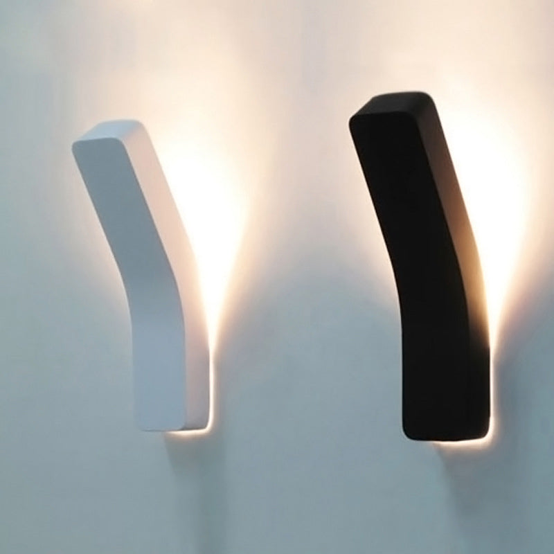Minimalist Rectangular Curved Iron 1-Light Wall Sconce Lamp