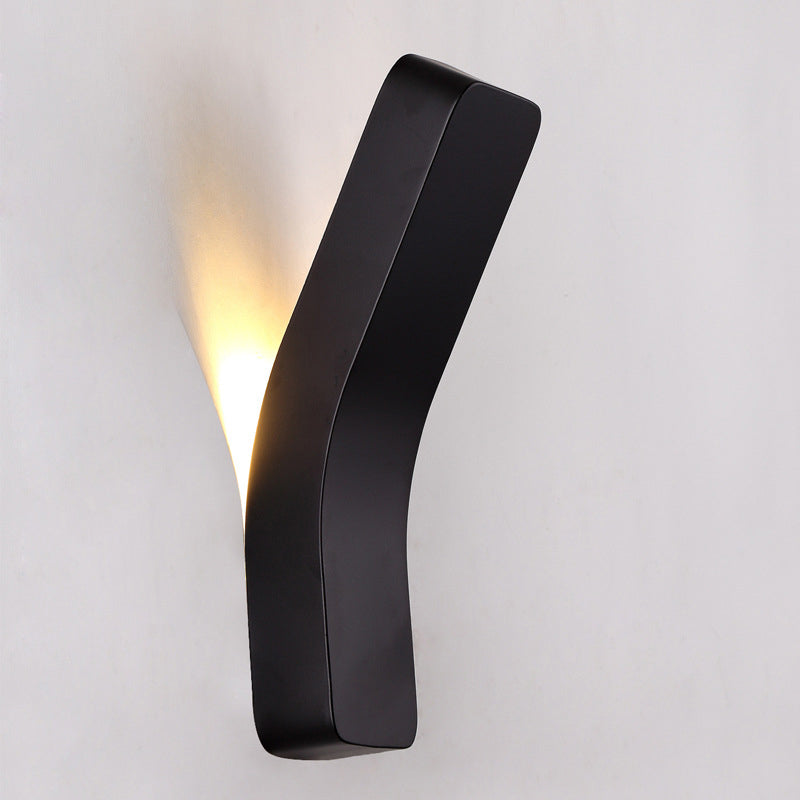 Minimalist Rectangular Curved Iron 1-Light Wall Sconce Lamp