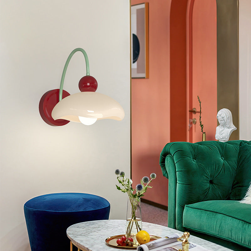 Modern Simplicity Round Iron Metal 1-Light Wall Sconce Lamp