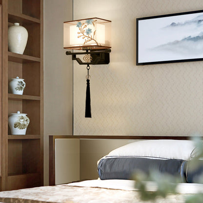 Chinese Embroidered Iron Fabric 1-Light Wall Sconce Lamp