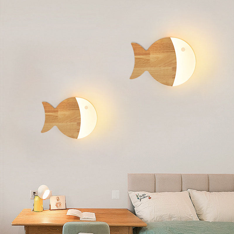 Nordic Creative Wood Art Small Fish LED Wall Sconce Lamp