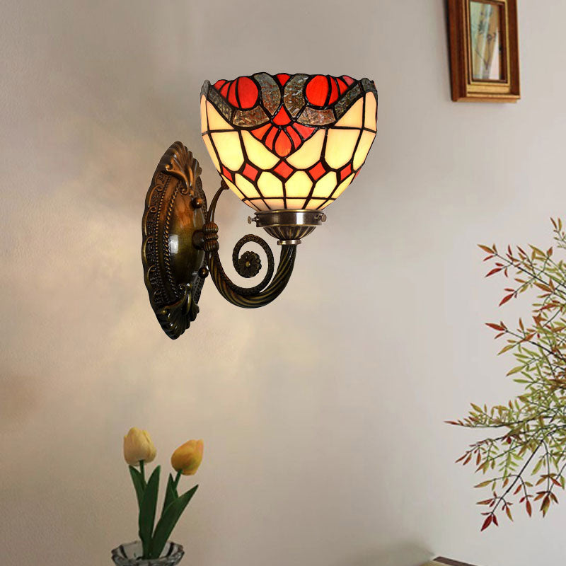 Tiffany Circle Curved Iron Glass 1-Light Wall Sconce Lamp
