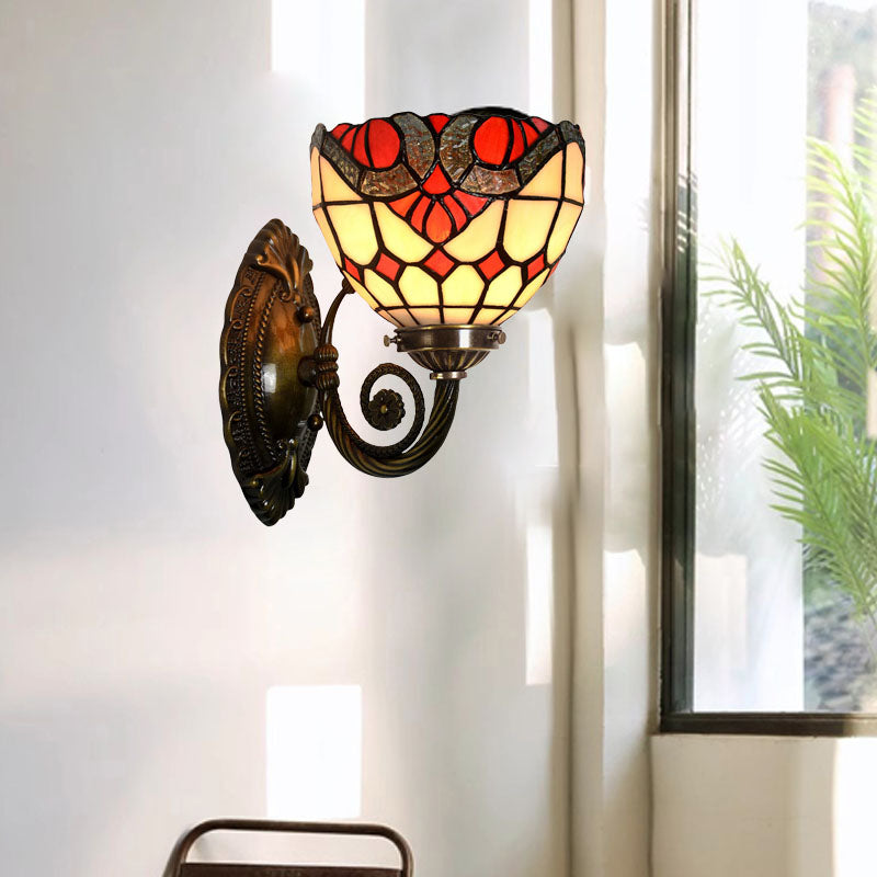 Tiffany Circle Curved Iron Glass 1-Light Wall Sconce Lamp