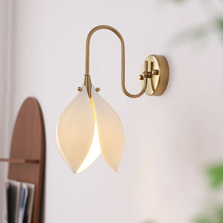 Ceramic Flower Shape Iron Frame 1-Light Wall Sconce Lamp