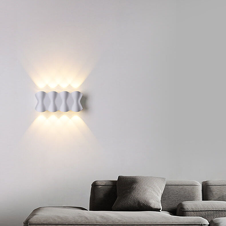 Simplicity Wave Aluminum LED Outdoor Wall Sconce Lamp