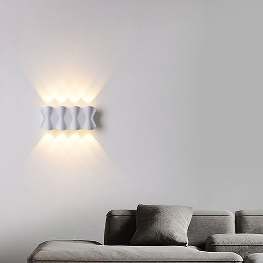 Simplicity Wave Aluminum LED Outdoor Wall Sconce Lamp