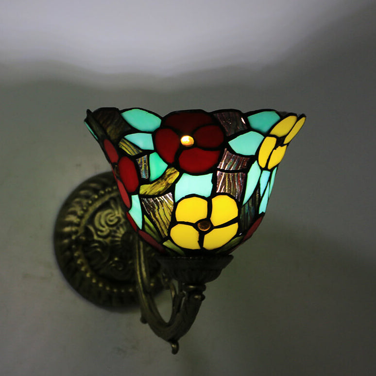 Tiffany Stained Glass Zinc Alloy 1-Light Wall Sconce Lamp