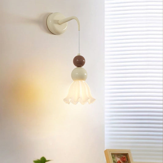 Round Gourd Petal Hardware Glass 1-Light Wall Sconce Lamp