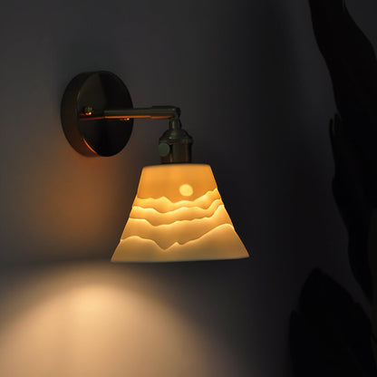 Minimalist Ceramic Mural Horn 1-Light Wall Sconce Lamp
