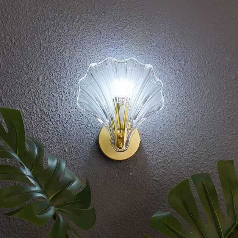 Shell Glass Brass Finish Frame 1-Light Wall Sconce Lamp