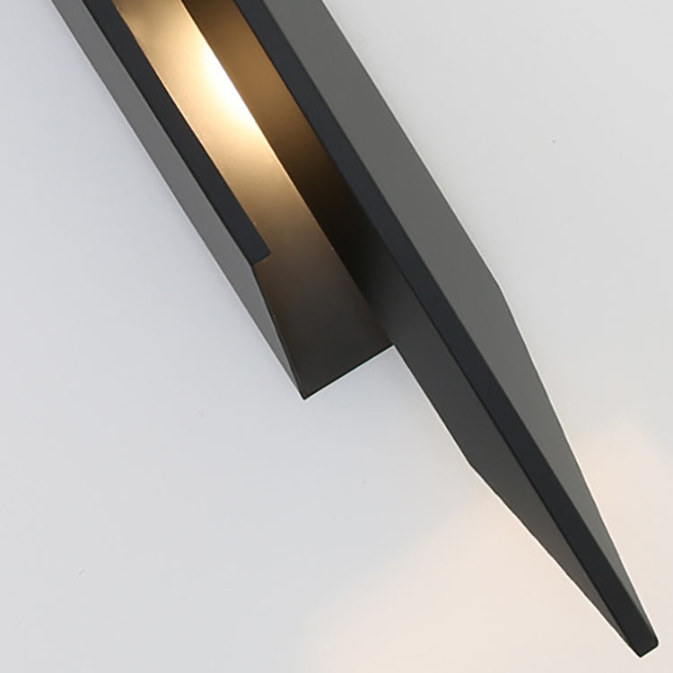Rectangular Triangle Iron 2-Light Wall Sconce Lamp