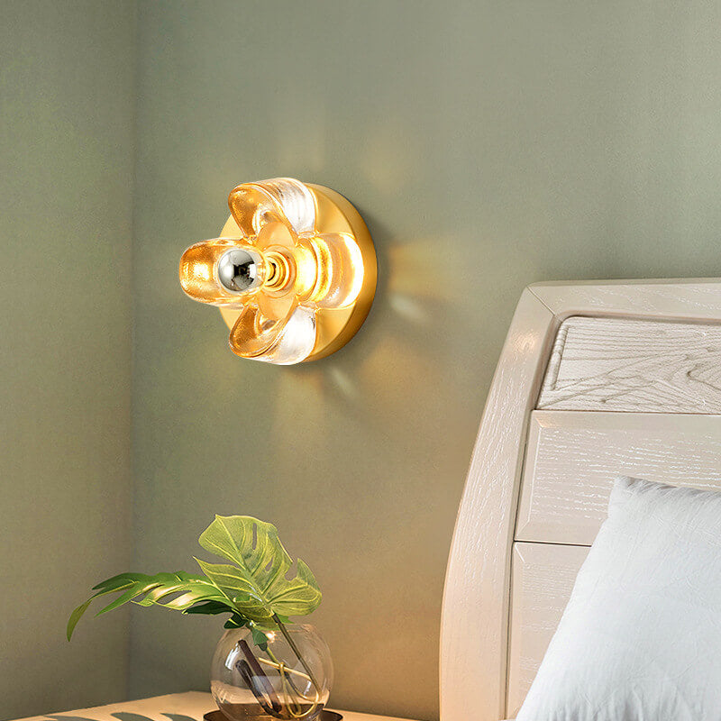 Round Square Clover Copper Glass 1-Light Wall Sconce Lamp