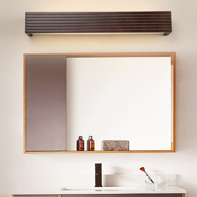 Traditional Wood Wall Light
