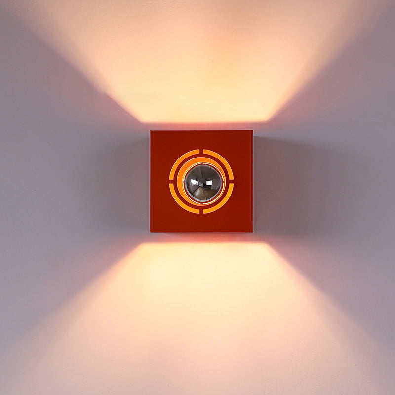 Modern Minimalist Square Iron 1-Light Wall Sconce Lamp