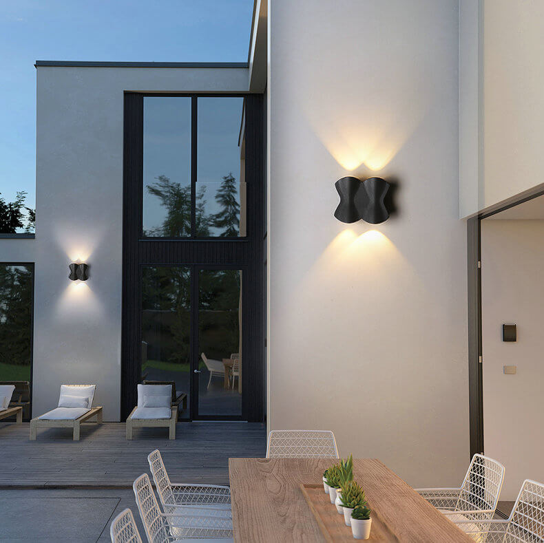 Simplicity Wave Aluminum LED Outdoor Wall Sconce Lamp