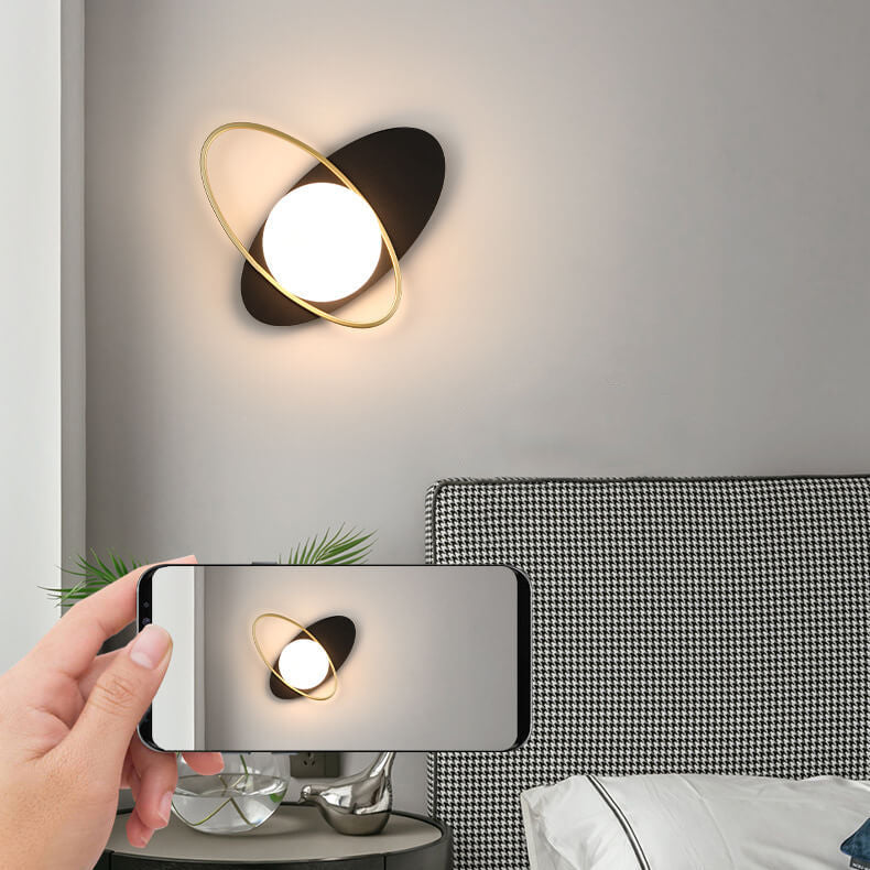Glass Staggered Overlap Design 1-Light Wall Sconce Lamp