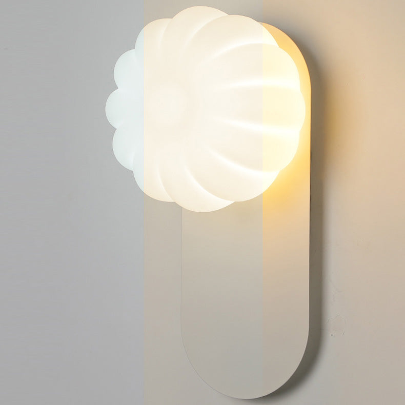 Simplicity PE Pumpkin Shape Iron 1-Light Wall Sconce Lamp