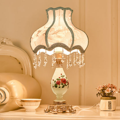 Traditional Fabric Vase Table Lamp
