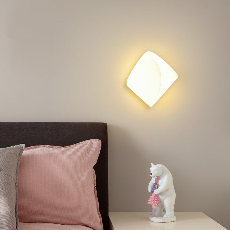 Creative PE Geometric Shade Hardware LED Wall Sconce Lamp