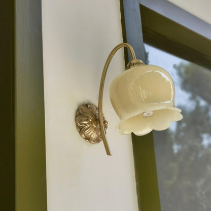 Vintage Cream Petal Resin Copper Iron 1-Light Wall Sconce Lamp