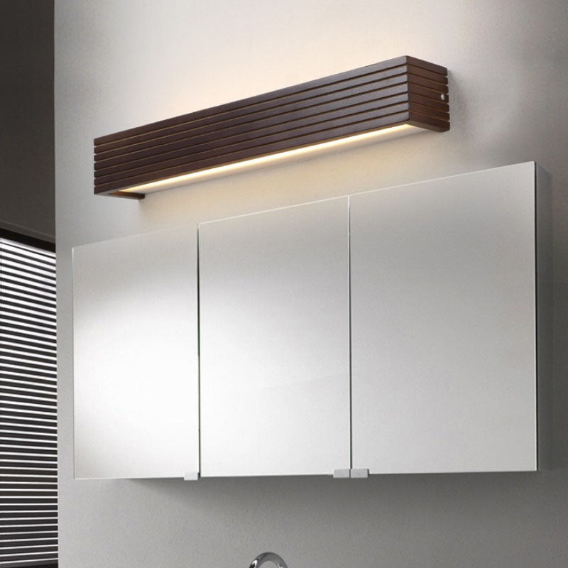 Traditional Wood Wall Light
