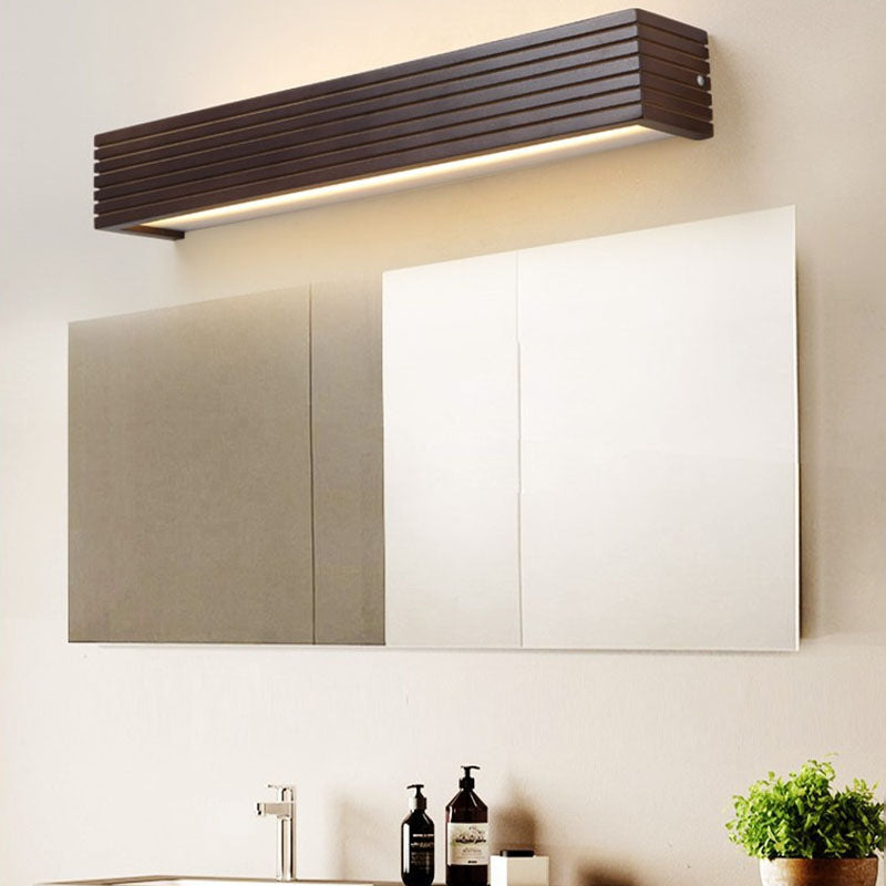 Traditional Wood Wall Light