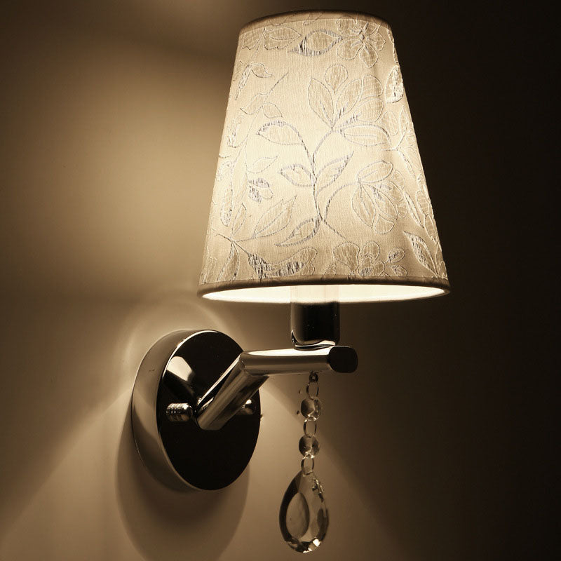 Transitional Iron Frame 1-Light Wall Sconce Lamp