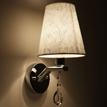 Transitional Iron Frame 1-Light Wall Sconce Lamp