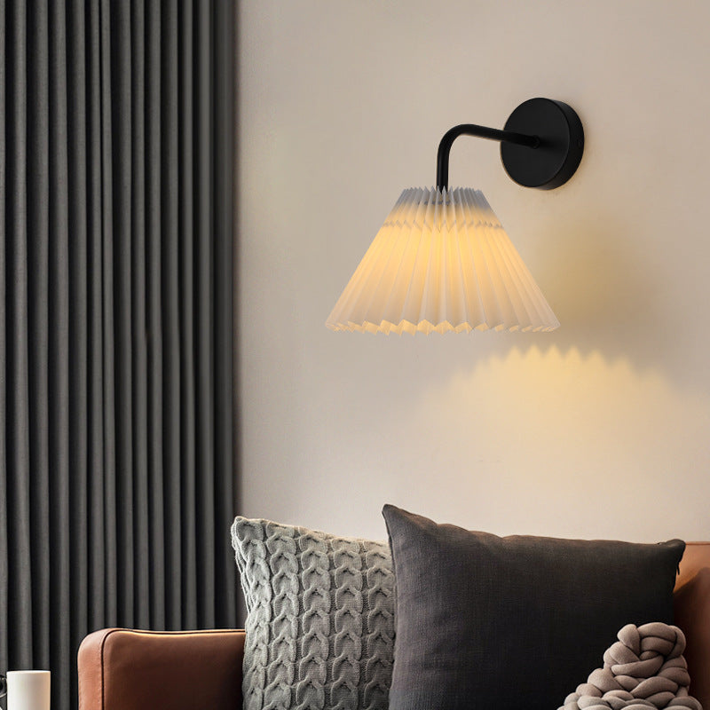 Simplicity Cone Iron Fabric 1-Light Wall Sconce Lamp