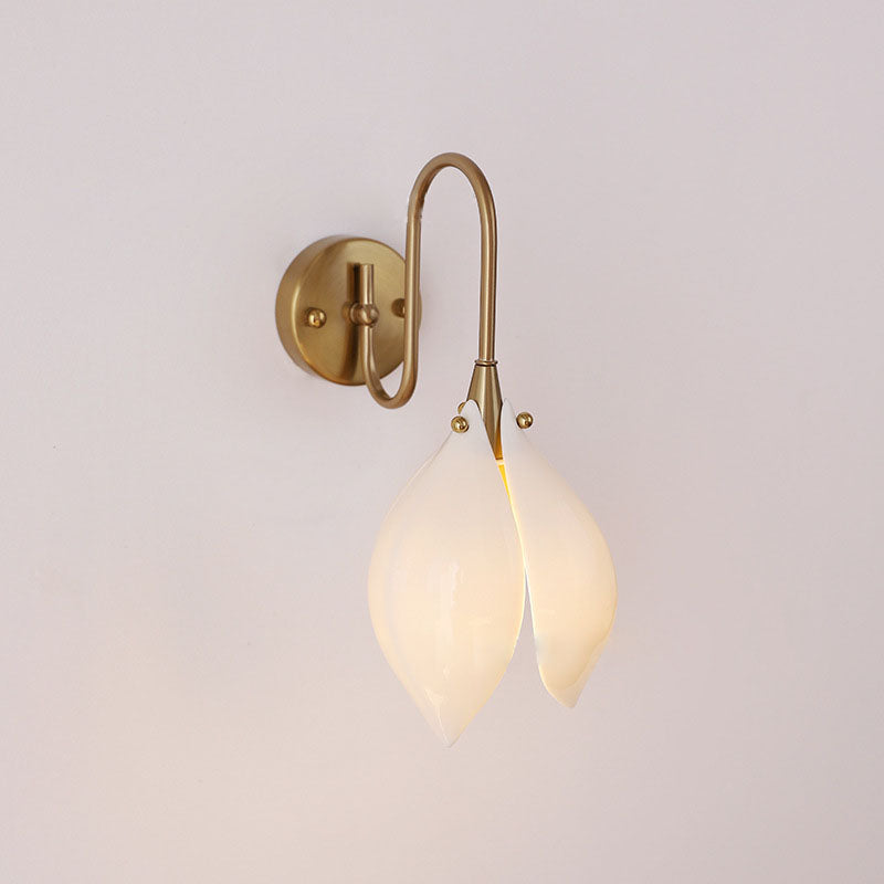 Ceramic Flower Shape Iron Frame 1-Light Wall Sconce Lamp