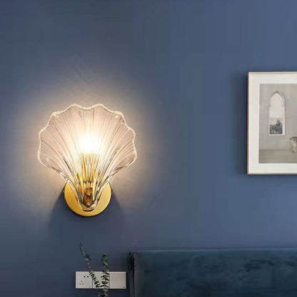 Shell Glass Brass Finish Frame 1-Light Wall Sconce Lamp
