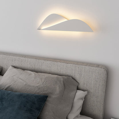 Minimalist Dimensional Peaks Design LED Wall Sconce Lamp