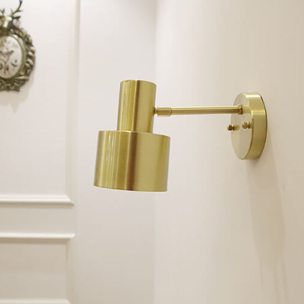 Minimalist Golden Metal Column 1-Light Wall Sconce Lamp